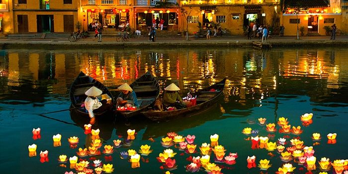 thả đèn hoa đăng hội an, khám phá hội an